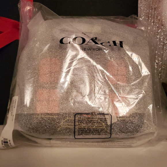 Coach Halloween Haunted House Lunchbox Bag - Picture 9 of 12